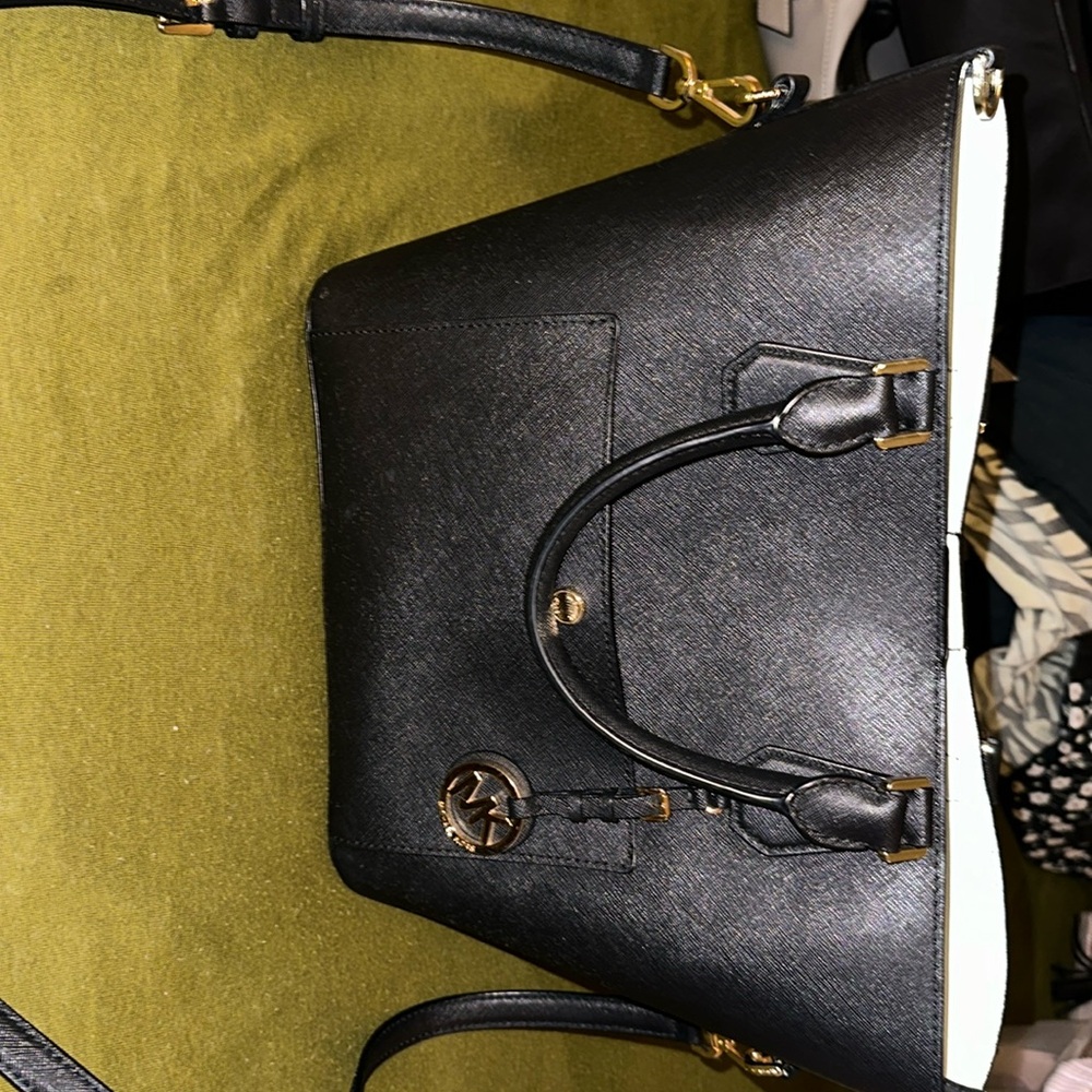 Michael Kors black leather purse